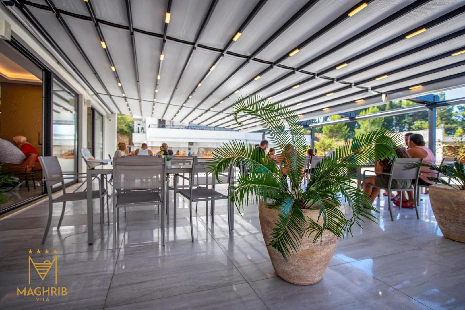 Maghrib Hotel Ulcinj Extérieur photo