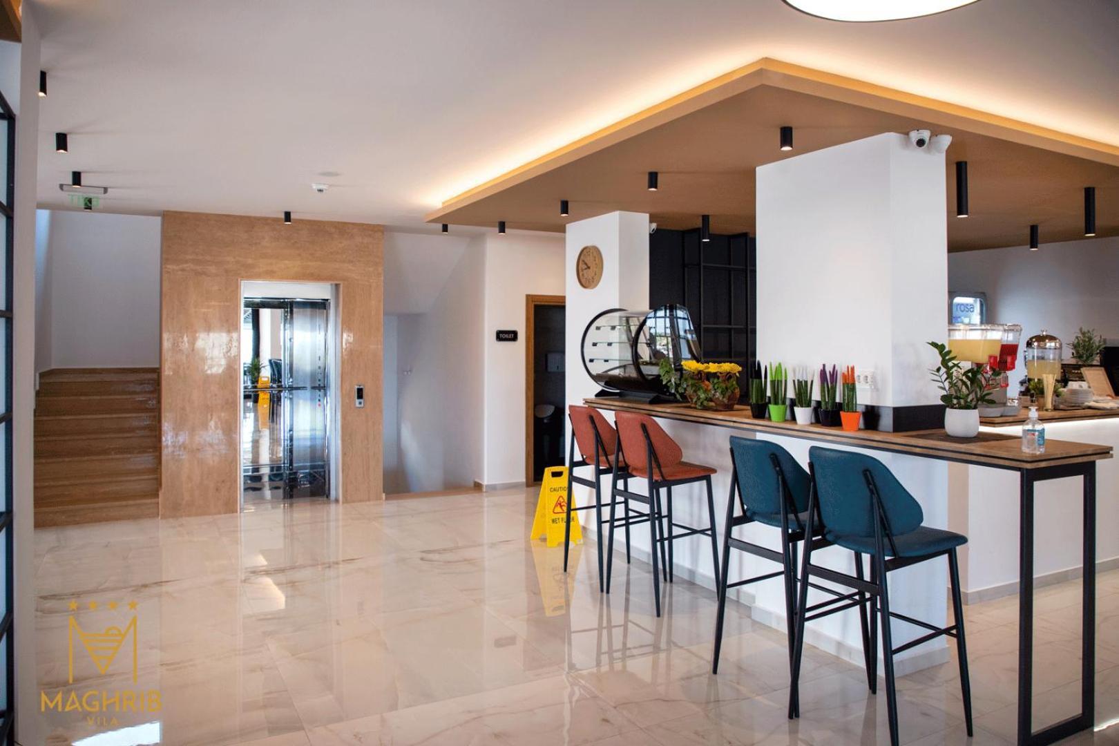 Maghrib Hotel Ulcinj Extérieur photo